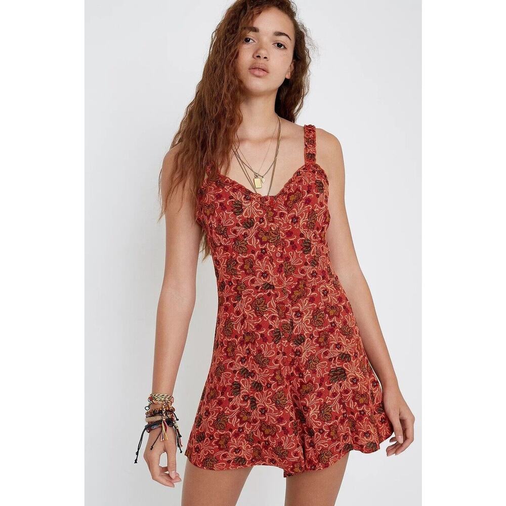 Size Medium UO Emma Louise Rust Floral Playsuit